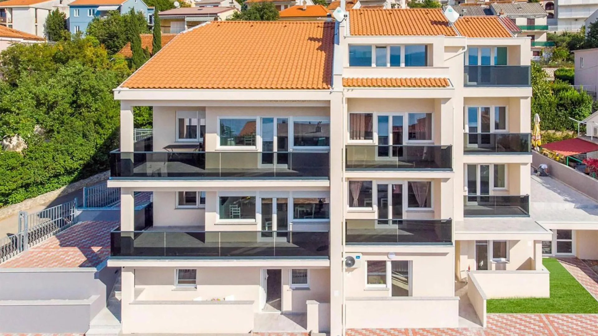 Lovely Apartment In Dramalj With Kitchen 0*,  Croatia